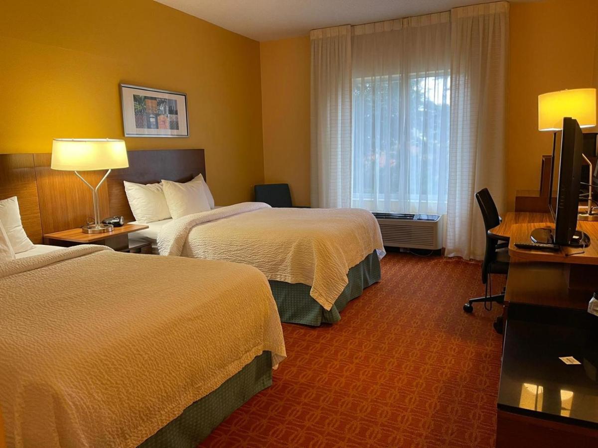 Hotel Baymont By Wyndham Chambersburg Exterior foto